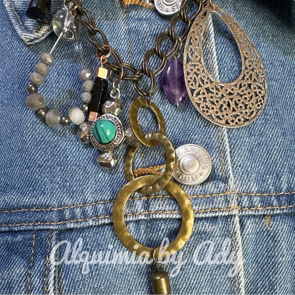 TURQUOISE AND ONYX PENDANT NECKLACE - Picture 5 of 7